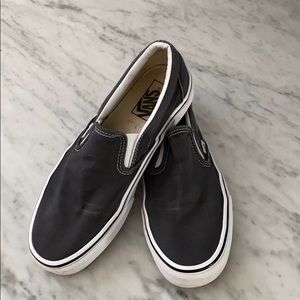 Dark Gray Slip On Vans Men’s 7.0 Women’s 8.5